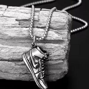 New Silver Sneaker Pendant Necklace GREAT CHRISTMAS GIFT IDEA!!!